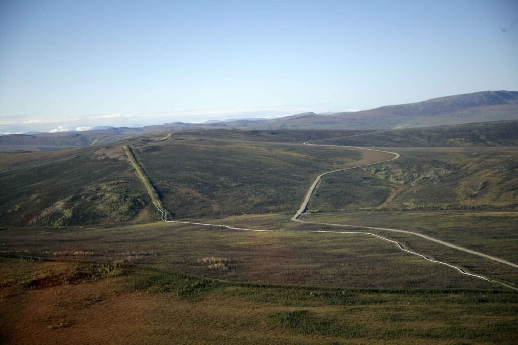 Aerial view of the Trans-Alaska oil pipeline and Dalton Highway